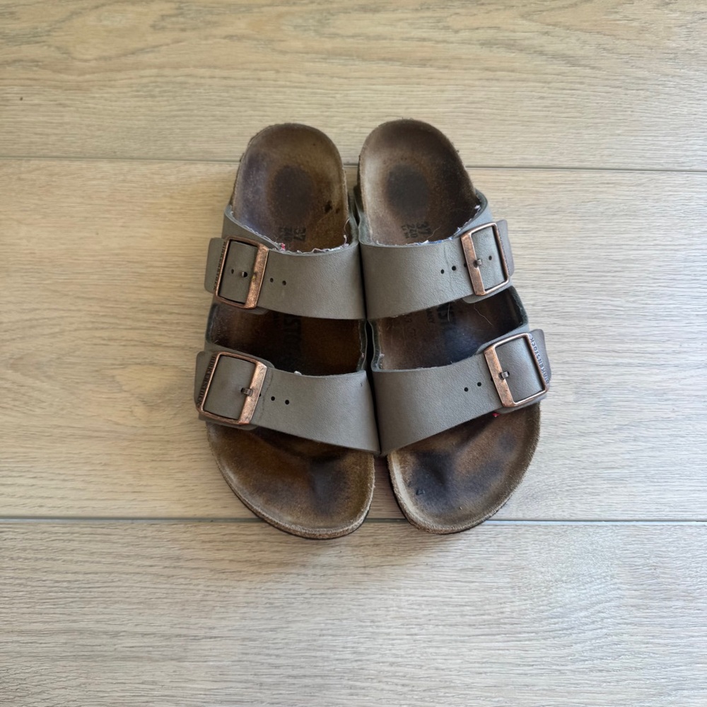 Women's Double Buckle Birkenstock Slide Sandals - Taupe